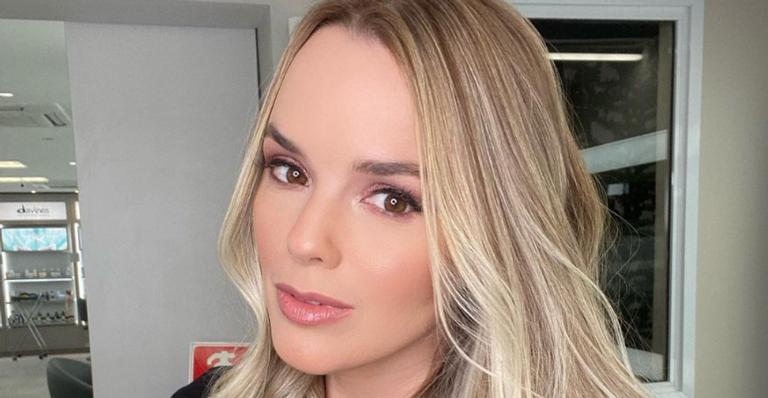 Thaeme Mariôto reflete ao posar para lindo clique: ”Prossiga”