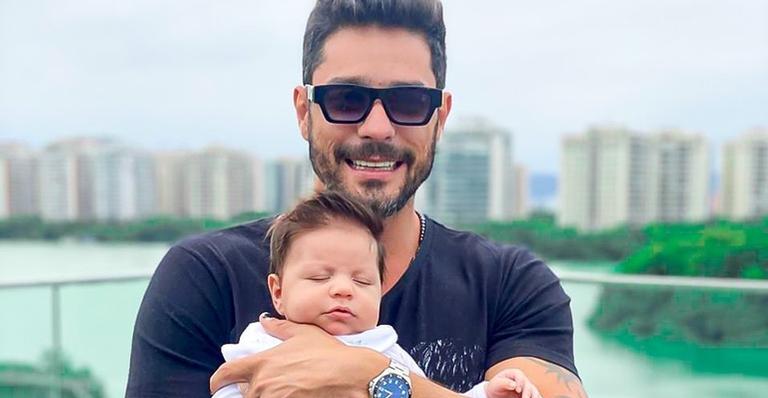 Diego Grossi celebra dois meses do filho, Enrico: ”Mudou nossas vidas”