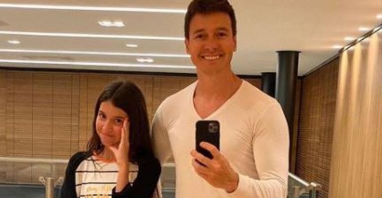 Rodrigo Faro impressiona a web ao mostrar seu talento para dança: ”Amo dançar com minhas filhas”