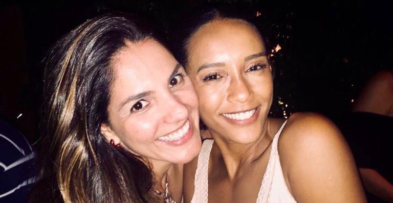 Taís Araujo presta bela homenagem à amiga de infância: ”40 anos de amizade”