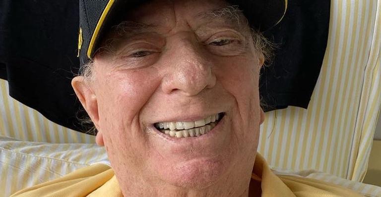Após ser internado às pressas, Raul Gil apresenta melhora e deve receber alta