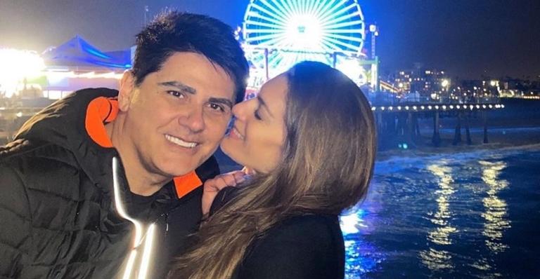 Cesar Filho reflete sobre a vida e agradece companheirismo da esposa, Elaine Mickely
