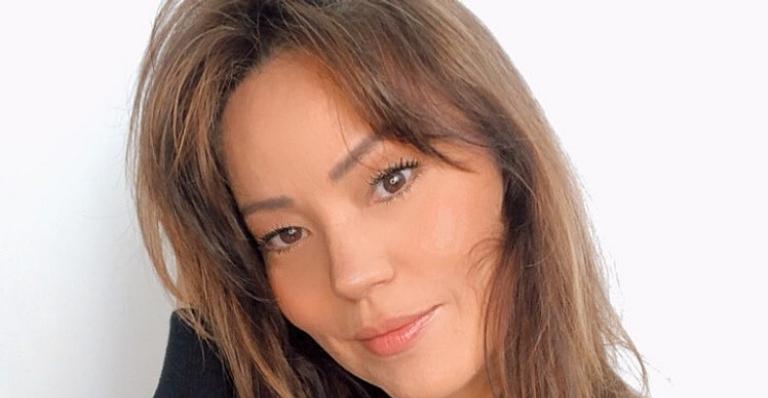 Geovanna Tominaga monta primeira árvore de natal em família e celebra: ”Momento delicioso”