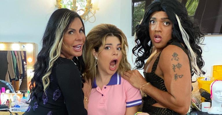 Gretchen posa ao lado de GKay e Tirullipa durante gravação e celebra: ”Muito show essa parceria”