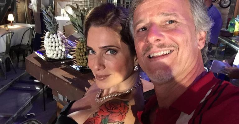Leticia Spiller relembra registro com ex-marido Marcello Novaes e fãs elogiam: ”Linda amizade”