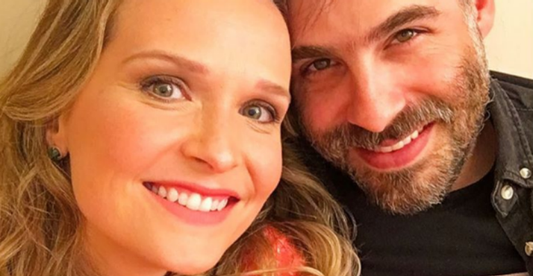 Fernanda Rodrigues publica foto romântica com o marido, Raoni Cordeiro