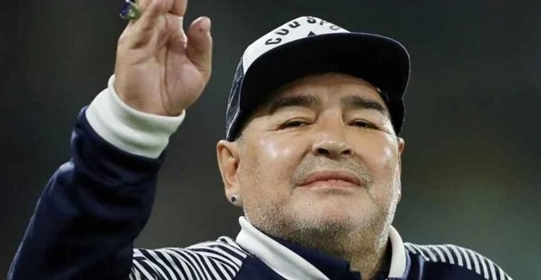 Morre aos 60 anos, Diego Maradona