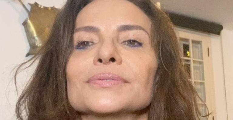Aos 59 anos, Luiza Tomé posa com maiô sensual e ostenta boa forma impecável: ”Que corpo é esse?”