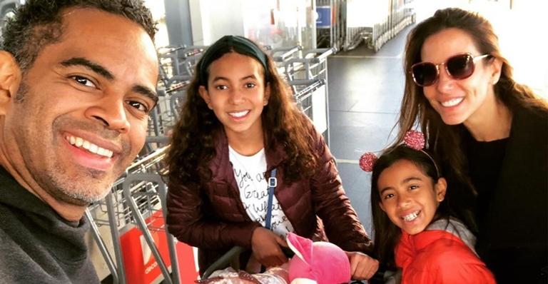 Tania Khalill relembra clique ao lado da filha e encanta a web: ”Que coisa mais linda”