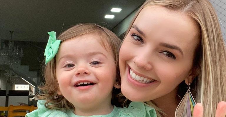Thame Mariôto relembra passeio em parque aquático com o filha, Liz: ”Nos divertimos tanto!”