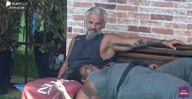 A Fazenda: Jojo comenta com Mateus sobre a volta de Lidi: ”Tá numa soberba”