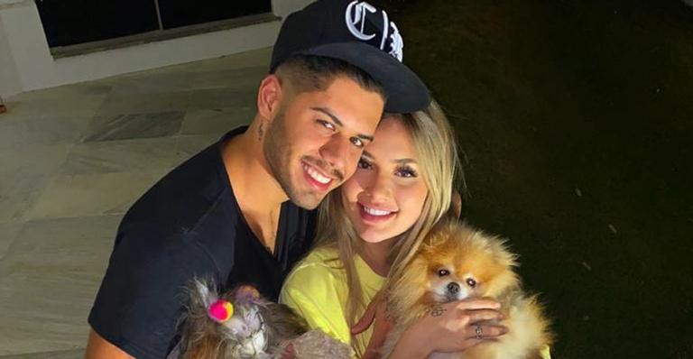 Zé Felipe e Virginia revelam o sexo de seu primeiro filho
