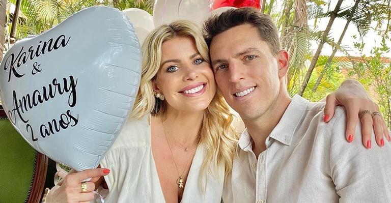 Amaury Nunes celebra dois anos de casamento com Karina Bacchi: ”Que venham mais 10, 20, 50”