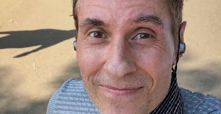 Dinho Ouro Preto revela conquista após vencer o coronavírus: ”A ideia é nunca desistir”