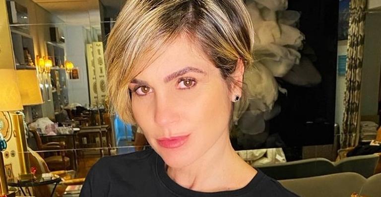 Com Covid-19, Flávia Alessandra posta foto de biquíni com a filha e corpaço escultural rouba a cena