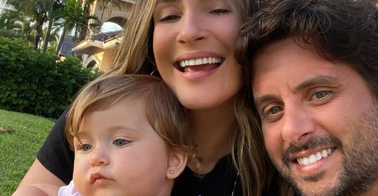 Marido de Claudia Leitte registra sequência fofa com a filha caçula e encanta web