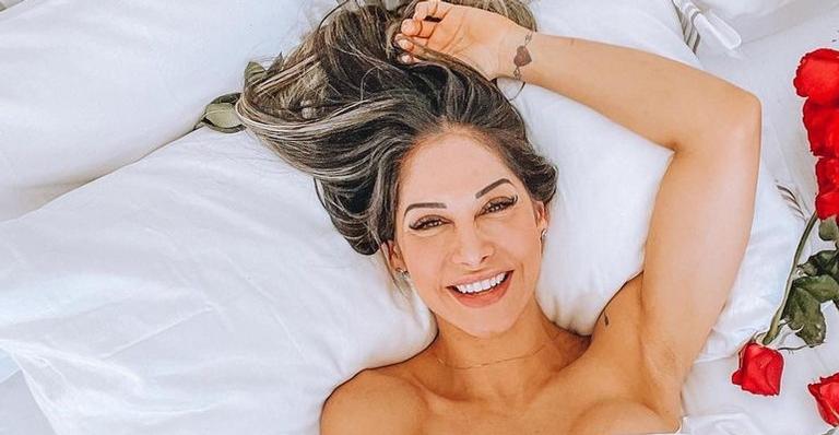 Mayra Cardi exibe corpaço escultural ao posar completamente nua em sua mansão: ”Espetacular!”