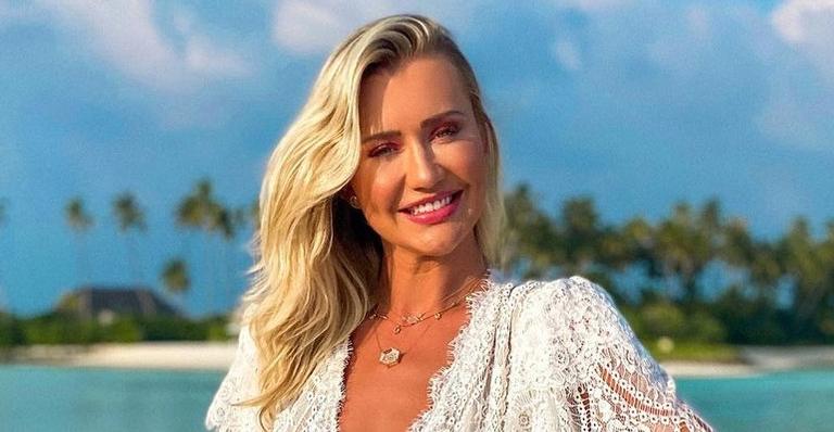 Ana Paula Siebert exibe barriga sarada de biquíni em cenário paradisíaco nas Maldivas: ”Que corpo”