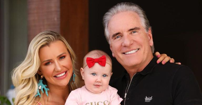 Voltando para casa, Ana Paula Siebert desabafa sobre saudade da filha: ”Contando os minutos”