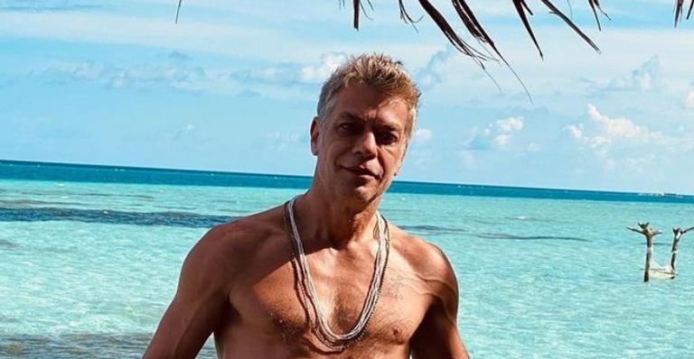 Na academia, Fábio Assunção pega pesado em dia de treino e rouba a cena com corpaço: ”Que homem!”