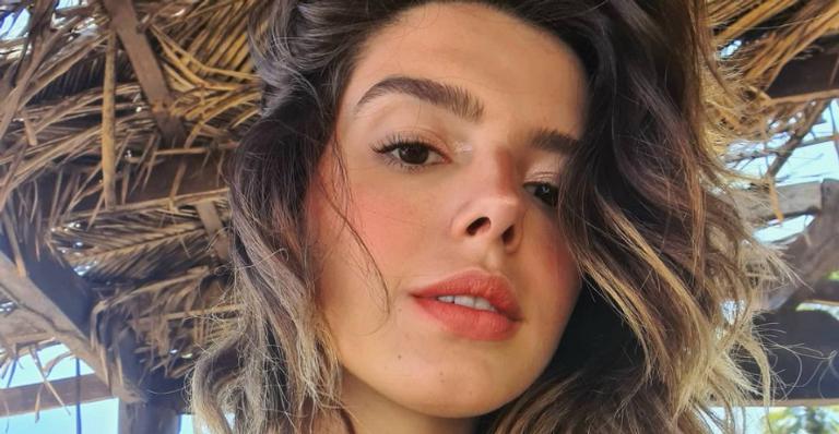 Giovanna Lancellotti surge deslumbrante sob a luz do sol e recebe elogios da web: ”Maravilhosa”