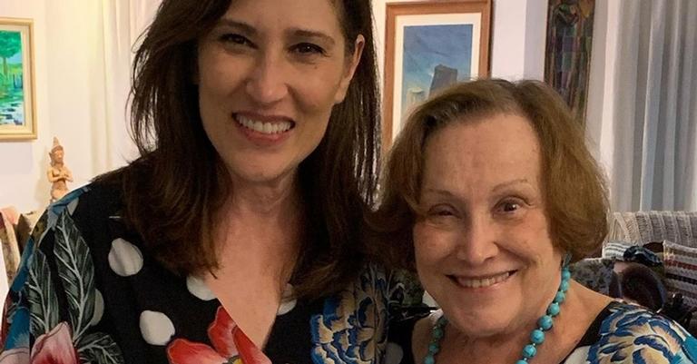Beth Goulart presta homenagem para mãe, Nicette Bruno: ”Minha referência”