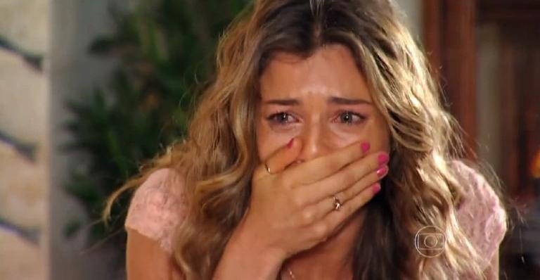 Cassiano assume que ficaria com Cristal e Ester surta em ‘Flor do Caribe’