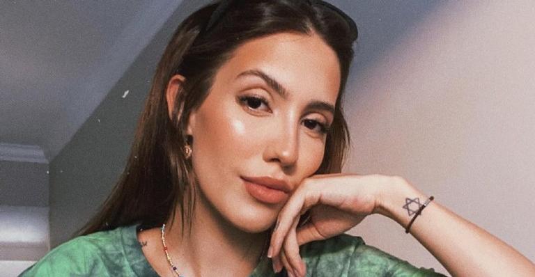 Gabi Brandt impressiona ao mostrar o barrigão de 31 semanas e brinca: ”Parecendo uma melancia”