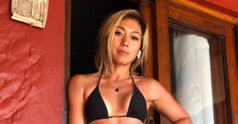 Aos 43 anos, Danni Suzuki posa de biquíni e ostenta corpão: ”Muito maravilhosa”