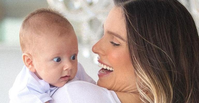 Flávia Viana atualiza estado de saúde do filho de 2 meses, internado em hospital: ”Seguimos aqui”