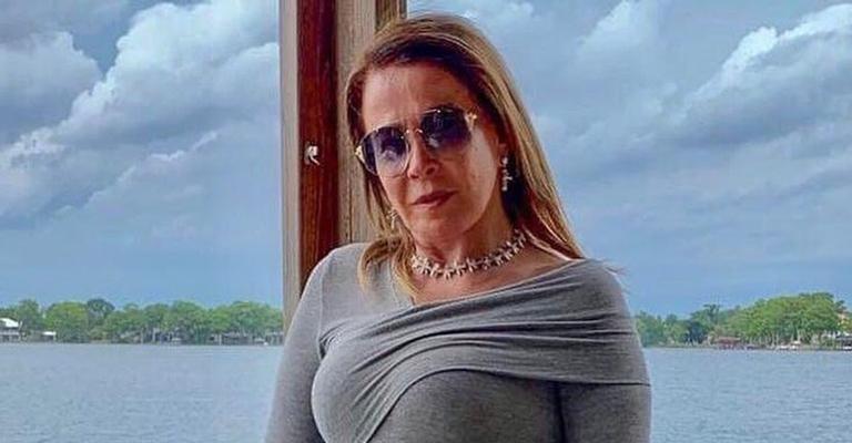 Zilu Godoi posta clique romântico com o amado e se declara: ”Te amo”