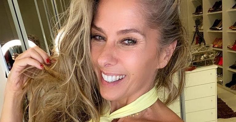 Adriane Galisteu posa belíssima em cenário paradisíaco nas Ilhas Maldivas: ”Obra de arte”