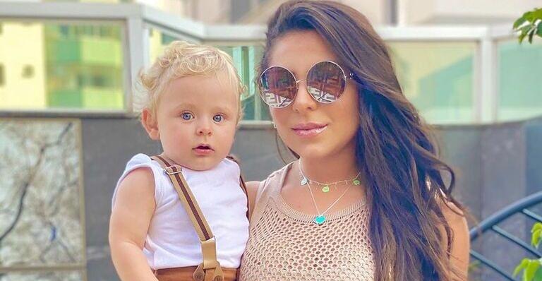 Andressa Ferreira encanta ao mostrar Bento fazendo natação