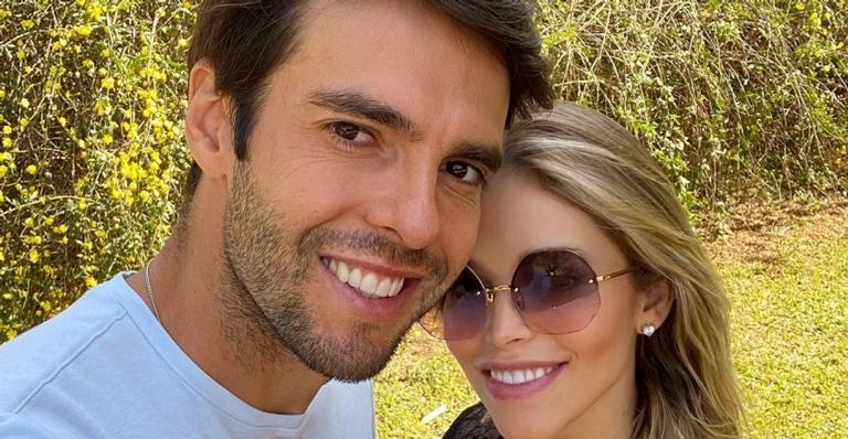 Carol Dias e Kaká celebram os dois meses da filha, Esther: ”Te amamos tanto”