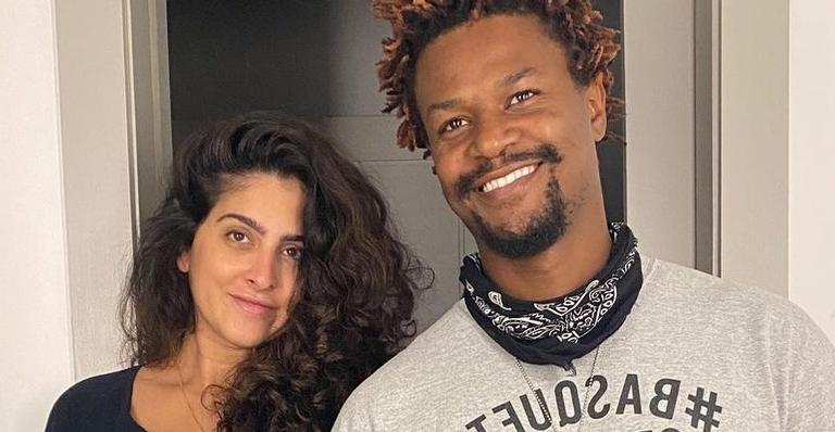 David Junior fala da experiência de usar barriga falsa para entender a gestação: ”Foi punk”