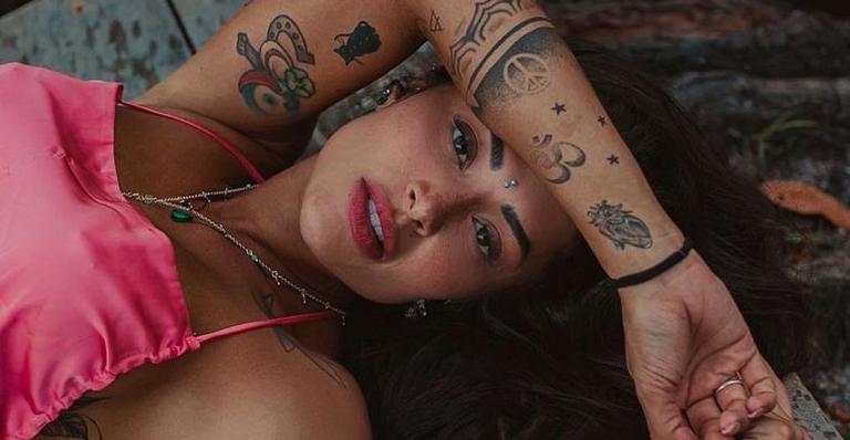 Em Tulum, Aline Riscado exibe corpaço escultural de biquíni em suíte de luxo: ”Deslumbrante”