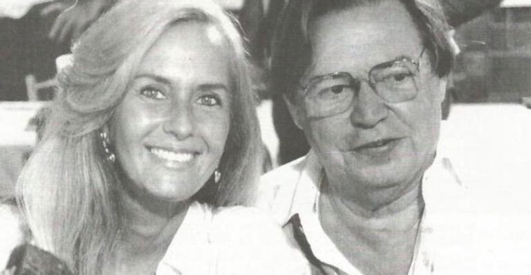 Helô Pinheiro, eterna Garota de Ipanema, presta linda homenagem a Tom Jobim: ”Meu padrinho”