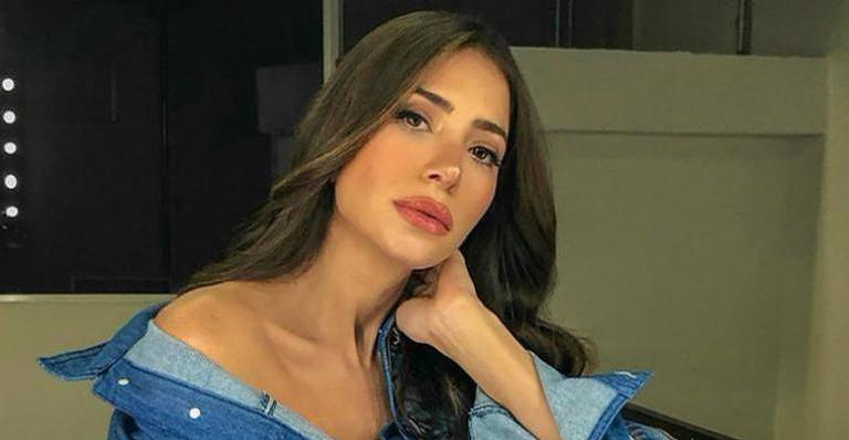 Após parto, Romana Novais posta clique da gravidez: ”Únicas fotos que tenho com minha filha”