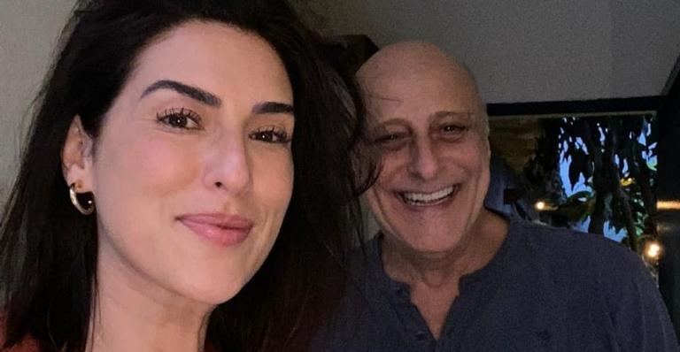 Fernanda Paes Leme posta foto com Blota Filho e deixa os fãs curiosos: ”Vem aí”