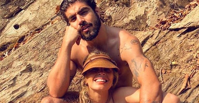 Grazi Massafera deixa comentário picante em foto do namorado, Caio Castro: ”O resto é íntimo”