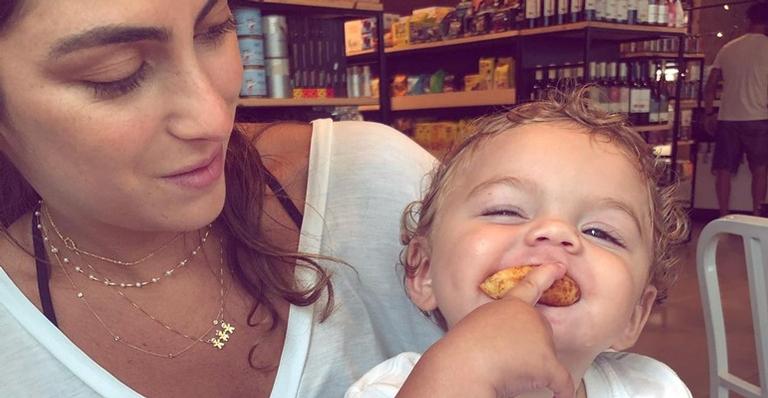 Mariana Uhlmann mostra momento fofo do caçula e encanta: ”Que perfeito esse menino”