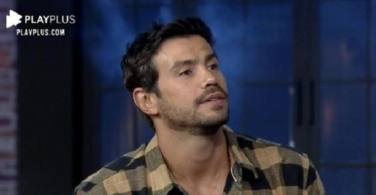 Mariano confessa que tinha uma pessoa fora do reality: ”Eu nunca tô sozinho”