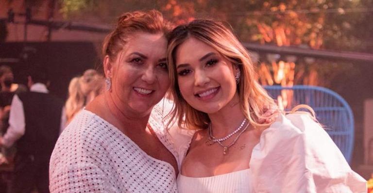 Virginia Fonseca comemora aniversário da mãe e presta homenagem: ”Minha vida todinha”