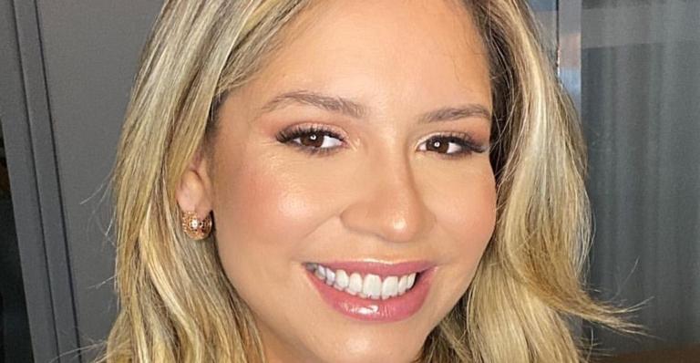 Magrinha, Marília Mendonça sobe a blusa e impressiona com corpão: ”Chocada com essa barriguinha”