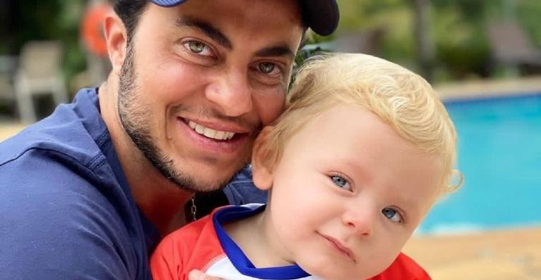 Thammy Miranda se derrete no mesversário do filho: ”Pisquei o olho, 11 meses do bebê Bento”