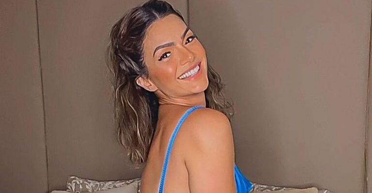 Kelly Key surge usando filtro com a filha em foto e confunde fãs: ”Quem é quem?”