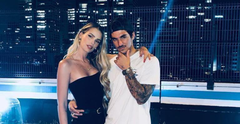 Yasmin Brunet surge treinando com Gabriel Medina e brinca: ”Tirando onda”