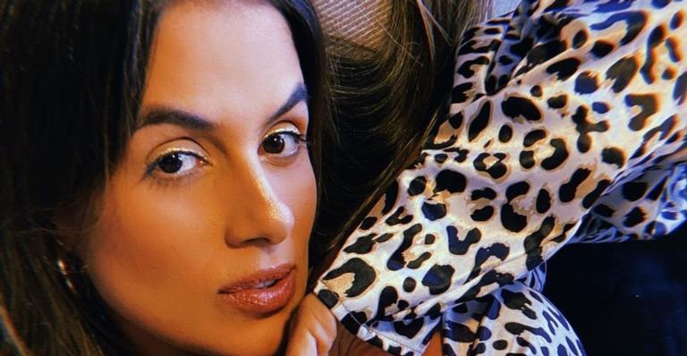 Carol Peixinho ostenta shape sarado com biquíni fininho e rouba a cena: ”Isso que é um corpo!”