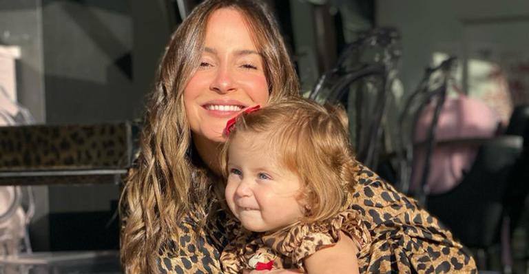 Claudia Leitte relembra clique antigo com a filha, Bela, e encanta a web