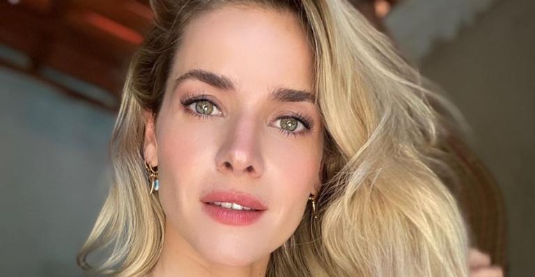 Monique Alfradique surge em belos cliques no sertão do Brasil e recebe elogios: ”Muito linda!”